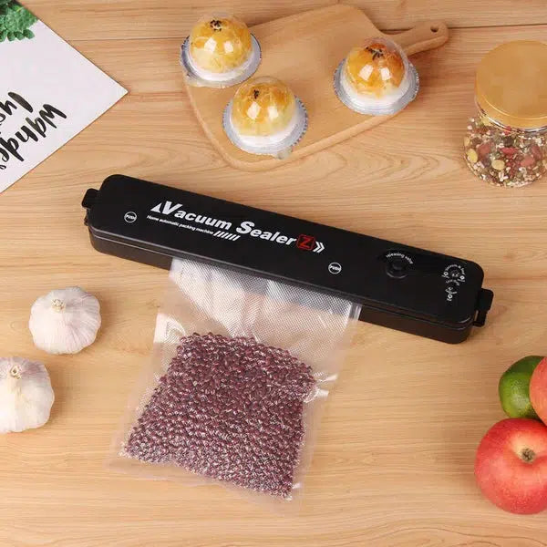 Aparat za vakumiranje hrane (POKLON 10 KESA), Vacuum sealer