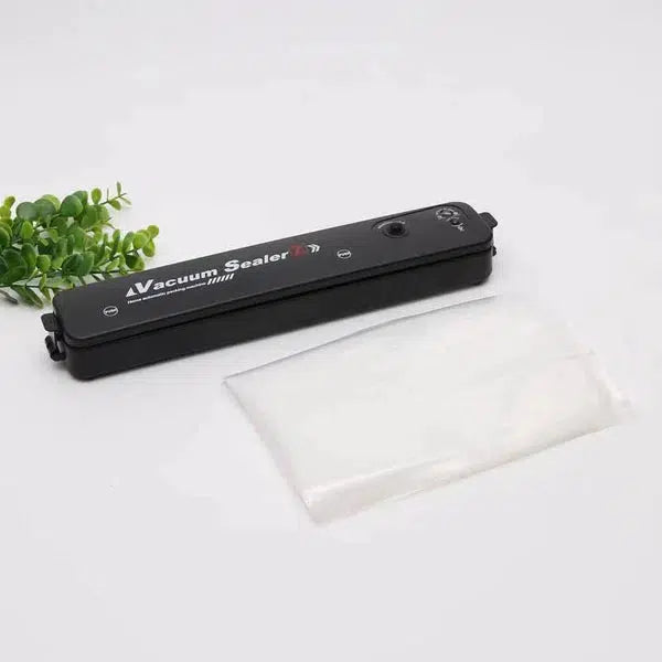 Aparat za vakumiranje hrane (POKLON 10 KESA), Vacuum sealer