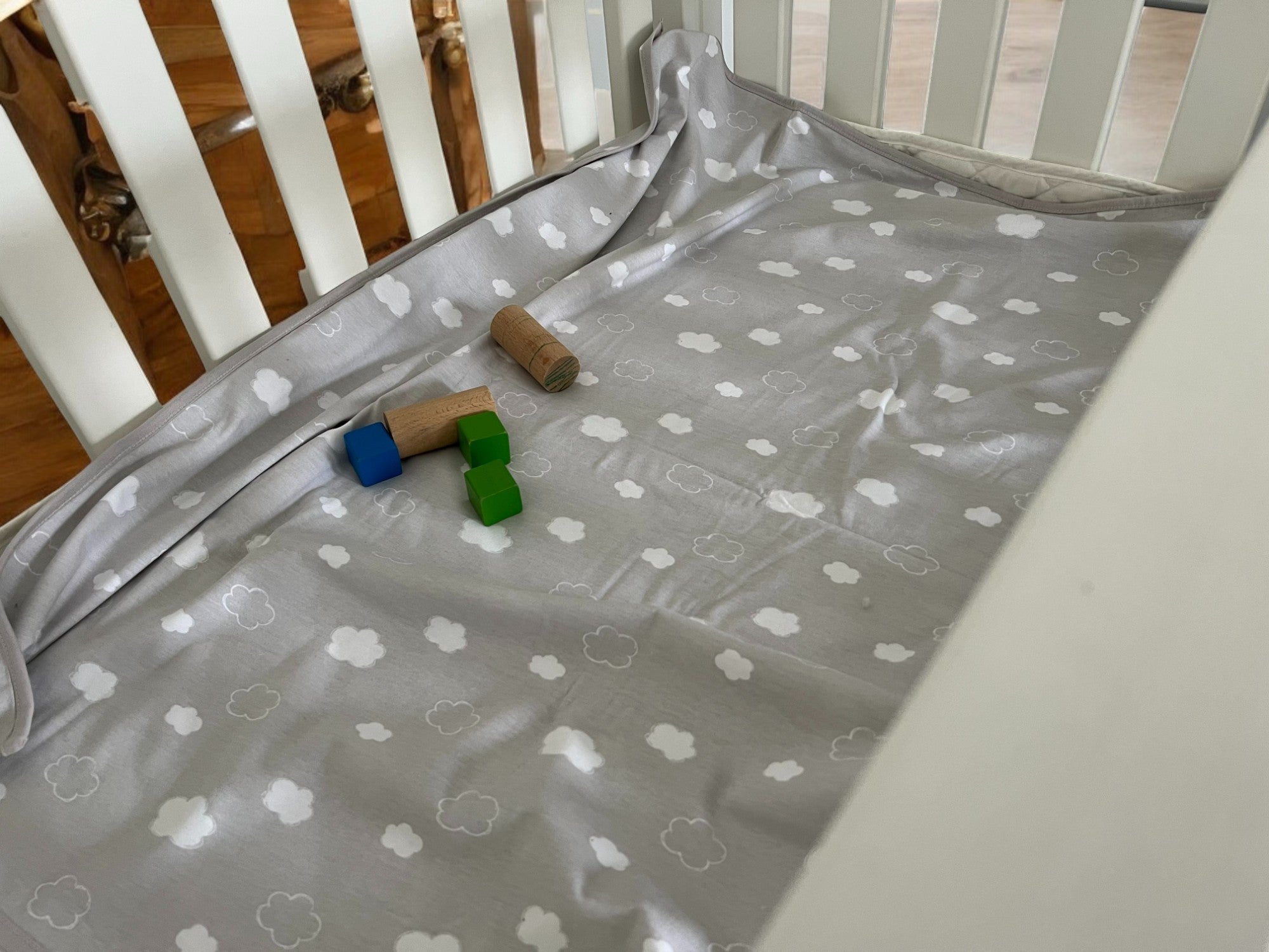 Bebi prekrivač-ćebe 75x100cm Oblaci siva boja