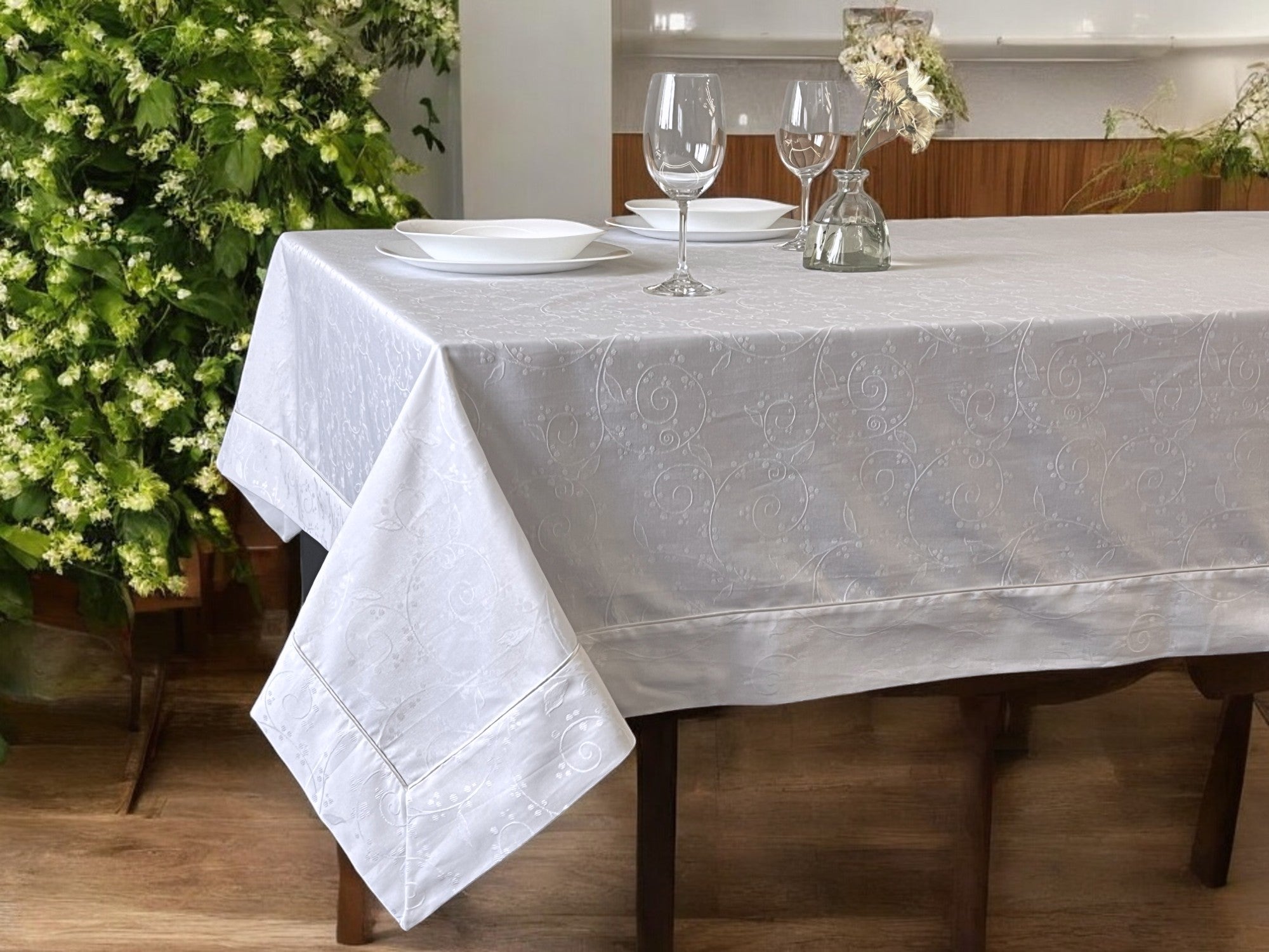 Stolnjak Granada Bela boja 160x250cm