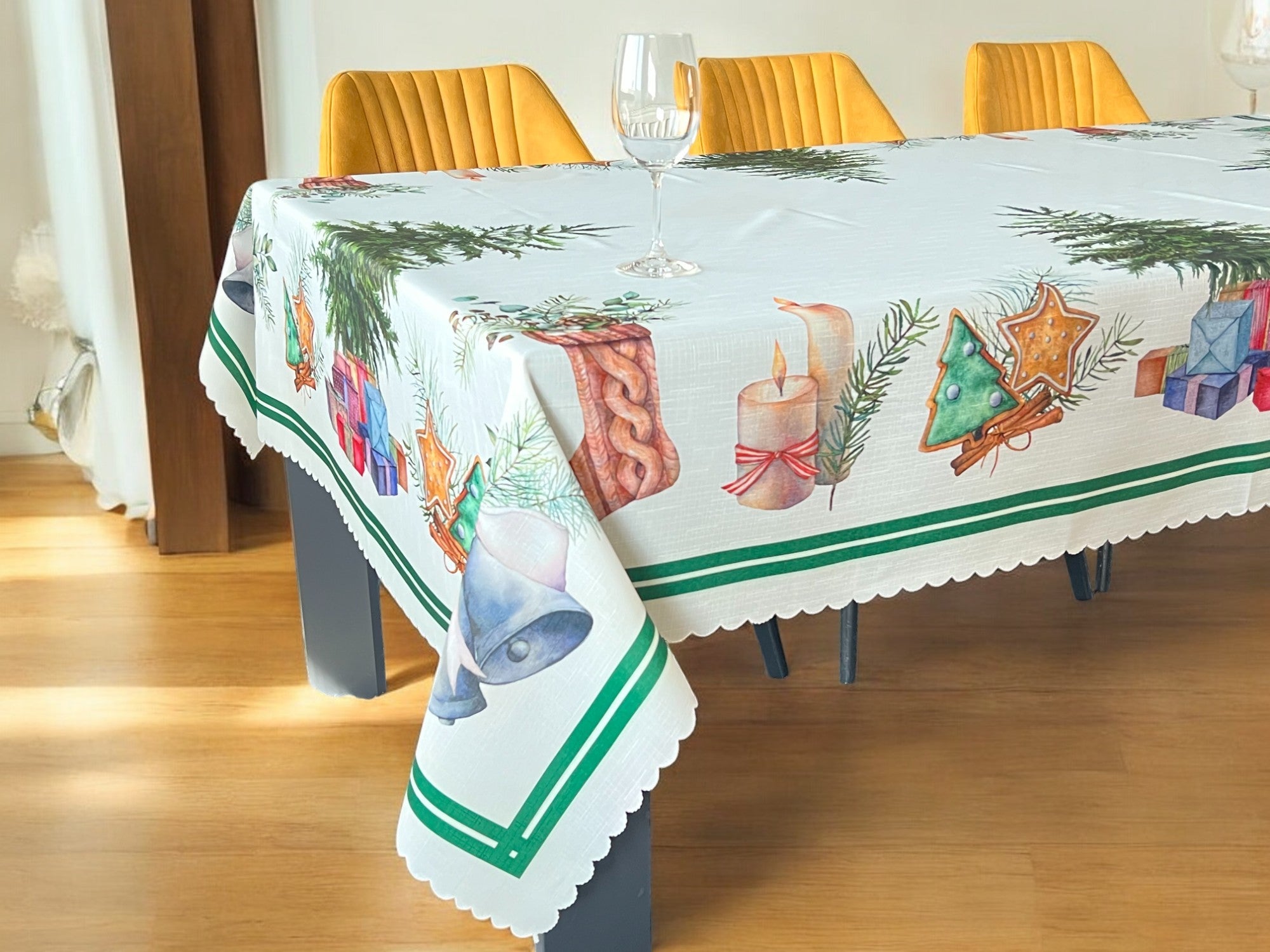 Stolnjak Novogodisnji 150x220cm Kolacic