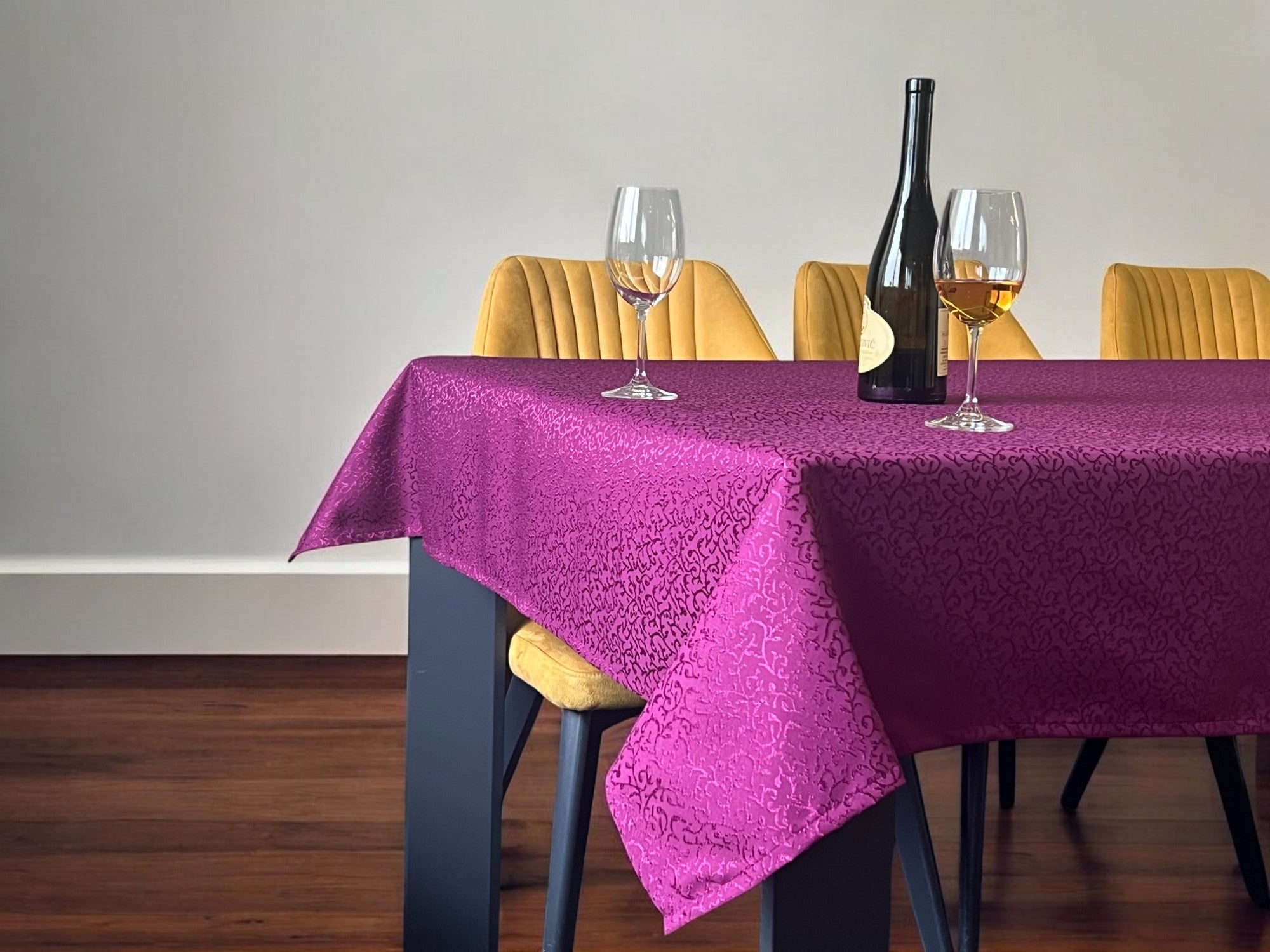 Stolnjak Viktorija 140x220cm Bordo boja