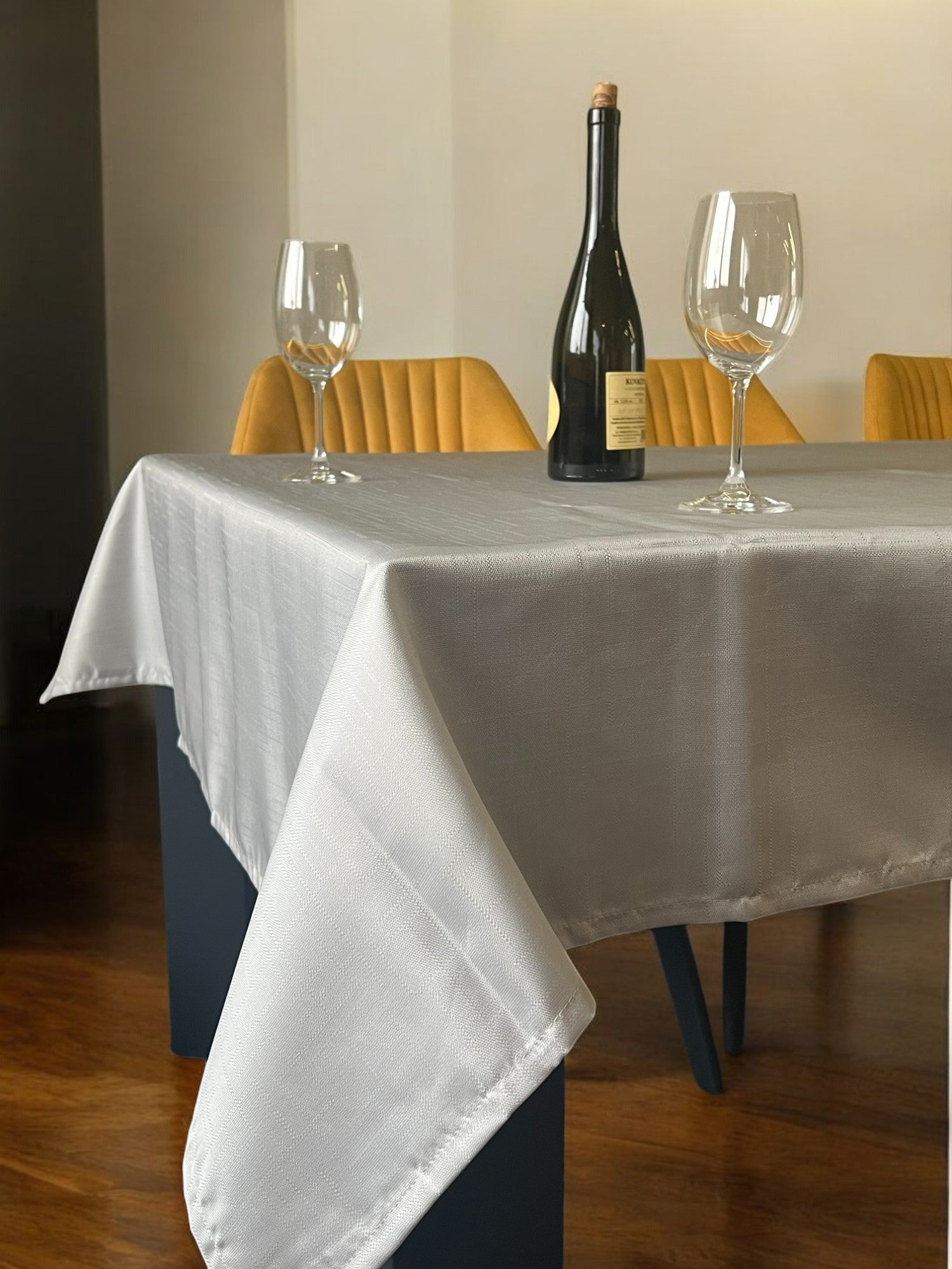 Stolnjak Viktorija 140x220cm Siva boja