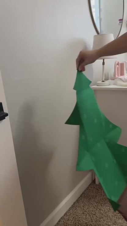 Kreativna zidna jelka sa ukrasima za lepljenje, Jelka za zid sa ukrasima